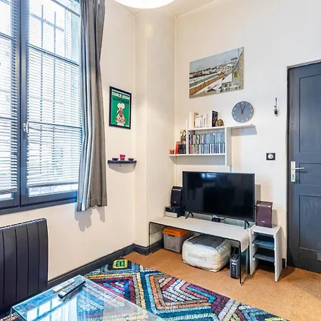 Guestready - Modern Nest Near Parc Andre Citroen Daire